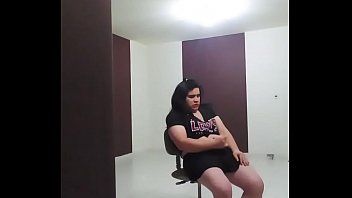 Play Hot fat shemale stomp sweaty barefoot in olds radio tapes and blowjob