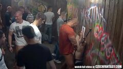 Abspielen Hardcore -Gruppen Sex mit Teenie -Lesben und Glory -Löchern