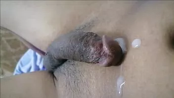 Oynat Filipinli genç çok güzel mastürbasyon ve cumshot