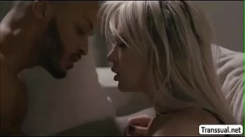 تشغيل Ts أوبري الملاعين الأسود الجيران bigcock