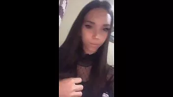Reproducir Enorme compilación de t-girls adolescentes chupan semen y follan con chicos