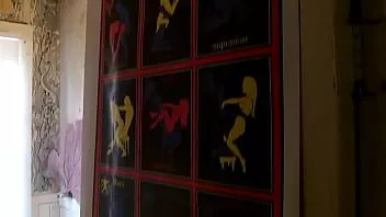 Jouer Charlie johnson salle de bain astrologie blacklight sex positions affiche des boules de pénis rasées nues