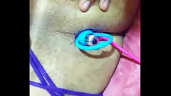 play Le cul parfait de la Latina a envie de bite et de jouets en masturbation anale